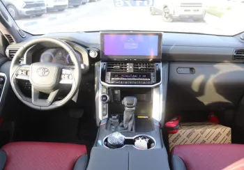 TOYOTA LAND CRUISER VXR HYBRID 2025 MODEL YEAR FULL OPTION WHITE COLOR