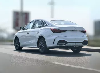 MG 5 2025 MODEL YEAR 1.5L LUXURY FULL OPTION WHITE COLOR EXTERIOR