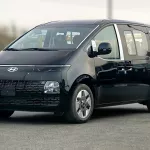 HYUNDAI STARIA 3.5L 2025 MODEL YEAR PETROL 11 SEATER BLACK COLOR - Thumbnail 1