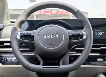 KIA SPORTAGE 1.5L 2025 MODEL YEAR CHINESE SPECS FULL OPTION WHITE COLOR