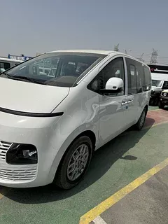 Hyundai  Staria comfort