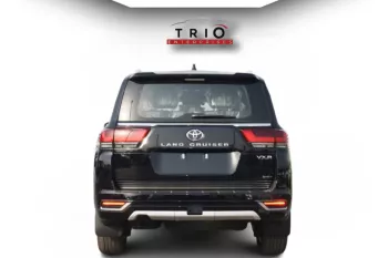 TOYOTA LAND CRUISER VXR 3.5L HYBRID 2026 MODEL YEAR BLACK COLOR