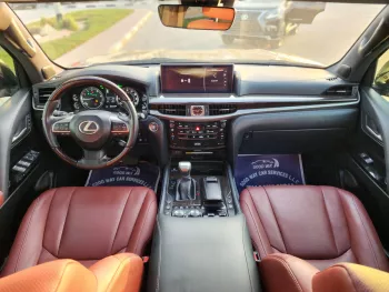 Lexus LX570 5.7L V8 Original 7 Seats 2020 Model Year Green Color Exterior