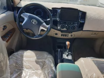 TOYOTA FORTUNER 4X4 PETROL 2015 MODEL YEAR BLACK COLOR EXTERIOR