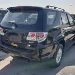 TOYOTA FORTUNER 4X4 PETROL 2015 MODEL YEAR BLACK COLOR EXTERIOR - Thumbnail 5