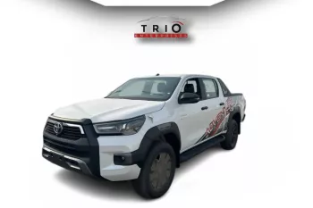 TOYOTA HILUX ADVENTURE 4.0L PETROL AT 2026 MODEL YEAR WHITE COLOR