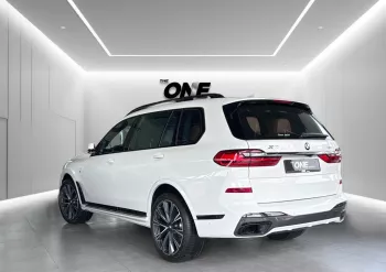 Mercedes-Benz X7 XDrive 40i Petrol 2020 Model Year White Color