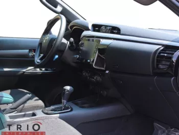 TOYOTA HILUX ADVENTURE 4.0L PETROL 2026 MODEL YEAR BLACK COLOR ( OMAN SPEC )