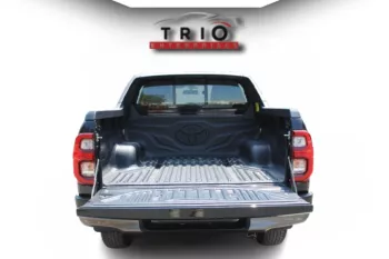 TOYOTA HILUX ADVENTURE 4.0L PETROL 2026 MODEL YEAR BLACK COLOR ( OMAN SPEC )