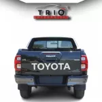 TOYOTA HILUX ADVENTURE 4.0L PETROL 2026 MODEL YEAR BLACK COLOR ( OMAN SPEC ) - Thumbnail 17