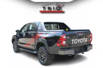 TOYOTA HILUX ADVENTURE 4.0L PETROL 2026 MODEL YEAR BLACK COLOR ( OMAN SPEC )