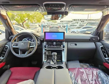 Toyota Land Cruiser VXR 3.5L Petrol 2025 Model Year White Color Exterior 