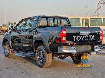 Toyota Hilux 4.0L SR5 4x4 V6 2023 - For Export