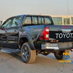Toyota Hilux 4.0L SR5 4x4 V6 2023 - For Export - Thumbnail 2