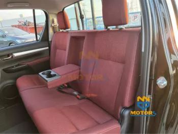 Toyota Hilux 4.0L SR5 4x4 V6 2023 - For Export