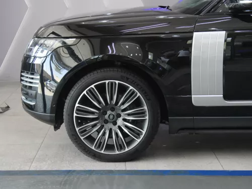 Land Rover Range Rover Vogue GCC V8 Petrol 2020 Model Year Black Color
