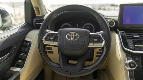 TOYOTA LAND CRUISER 300 VXR 3.3L 2025 MODEL YEAR WHITE COLOR
