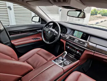 BMW 740 Li-3.0L-6 Cylinder-GCC-Full Option-Bank Finance Facility - Warranty