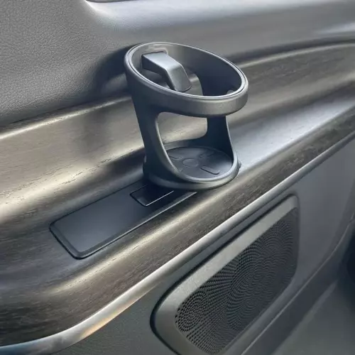 Mercedes-Benz V300 Avantgarde 2025 Model Year Black Color Exterior 