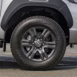 TOYOTA HILUX DC 2.4L 2025 MODEL YEAR SILVER COLOR EXTERIOR - Thumbnail 19