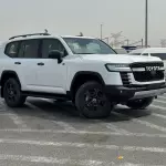 TOYOTA LAND CRUISER GR SPORT 3.3L 2025 MODEL YEAR WHITE COLOR EXTRIOR - Thumbnail 3