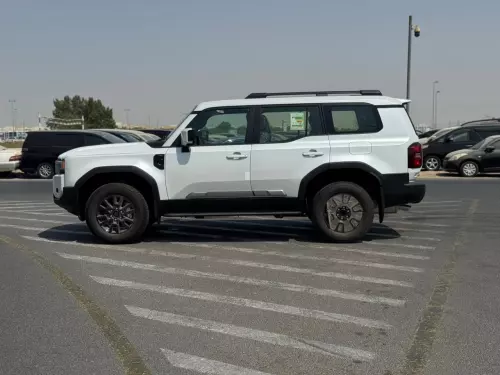 TOYOTA PRADO 2024 MODEL YEAR GCC SPECS 2.8L TURBO WHITE COLOR EXTERIOR