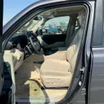 TOYOTA LAND CRUISER 4.0L GCC SPECS 2025 MODEL YEAR GRAY COLOR - Thumbnail 10