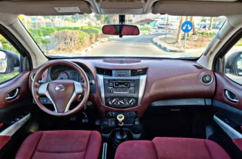 Nissan Navara SE 4 x 4 - 2.5L-V4-2016 Manual Transmission