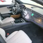Mercedes-Benz E 200 2.0L Turbocharged 2025 Model Year Black Color Exterior  - Thumbnail 9