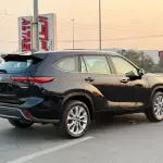 Toyota Highlander XLE Hybrid 2.5L 2023 Model Year Black Color Exterior  - Thumbnail 2