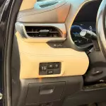 Toyota Highlander XLE Hybrid 2.5L 2023 Model Year Black Color Exterior  - Thumbnail 3