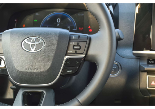 Toyota Camry Hybrid 2.5L 2025 Model Year White Color Exterior 