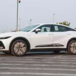 Toyota Crown 2.5L Hybrid 2025 Model Year White Color Exterior - Thumbnail 3