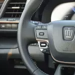 Toyota Crown 2.5L Hybrid 2025 Model Year White Color Exterior - Thumbnail 12