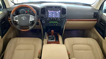 Toyota Land Cruiser 2012 GXR V8