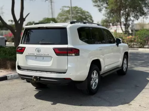 Toyota Land Cruiser GX.R 3.5L Petrol 2022 Model Year White Color Exterior 
