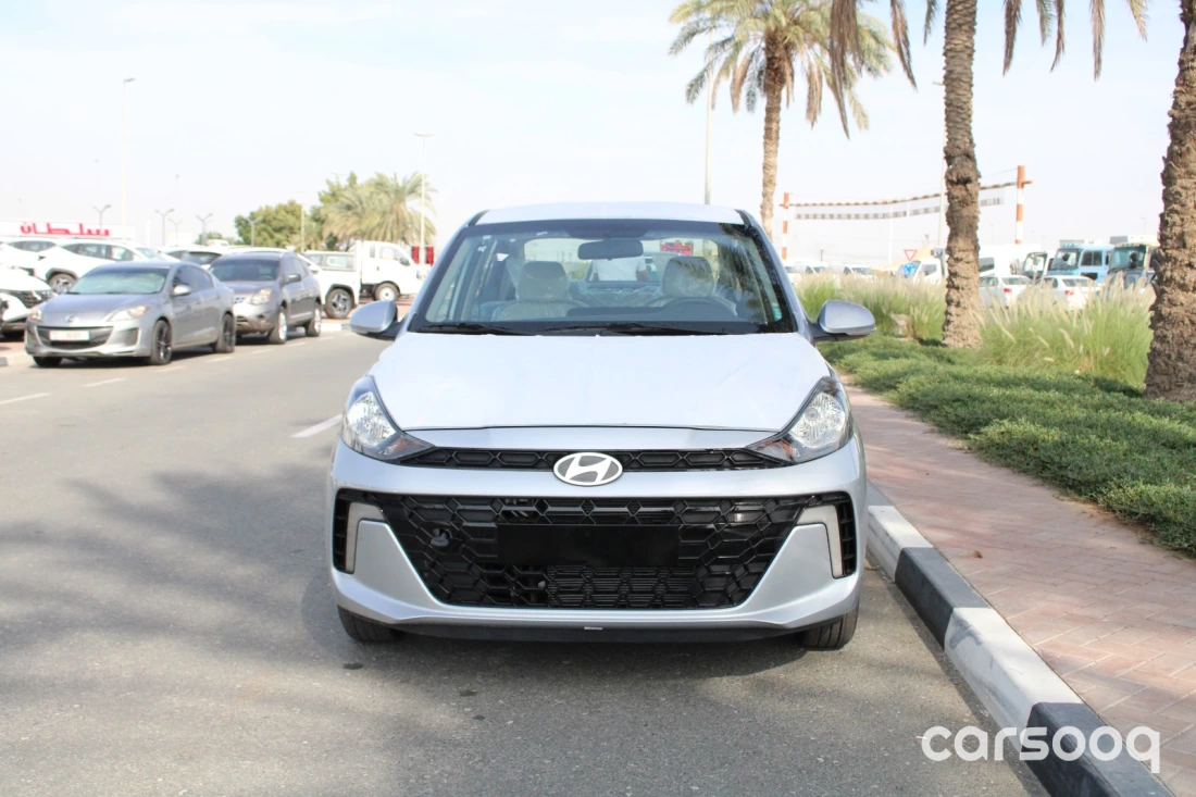 HYUNDAI GRAND I10 GL 1.2L PETROL 2024 MODEL YEAR SILVER COLOR For Export in Dubai - Photo 2