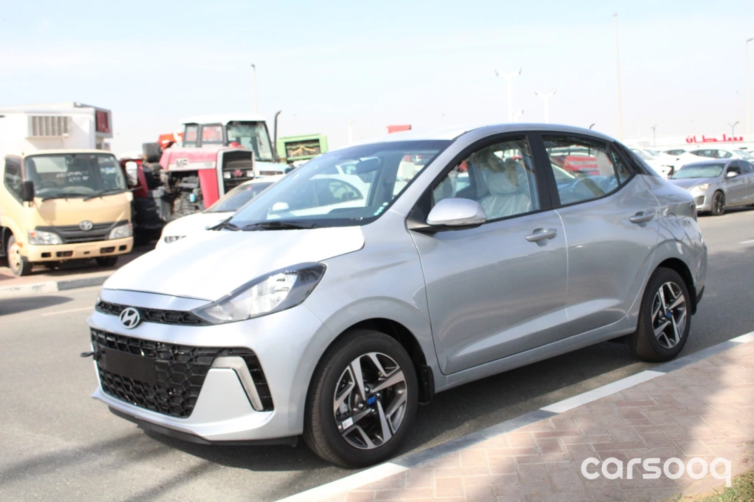 HYUNDAI GRAND I10 GL 1.2L PETROL 2024 MODEL YEAR SILVER COLOR For Export in Dubai - Photo 3
