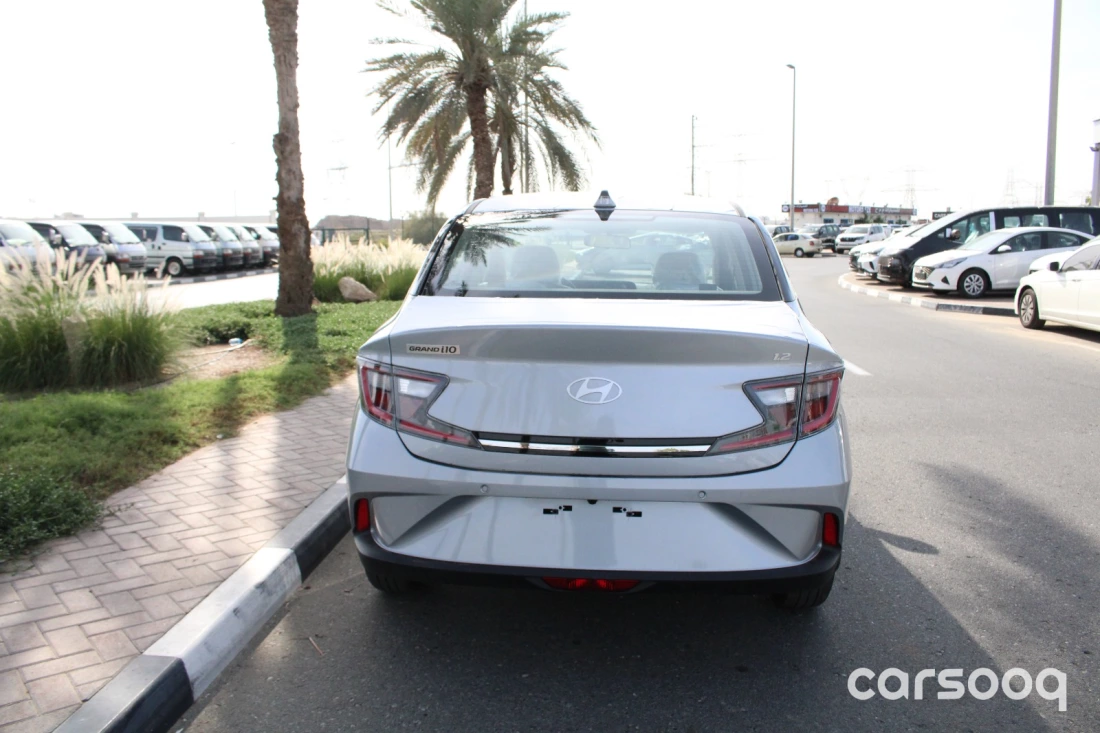 HYUNDAI GRAND I10 GL 1.2L PETROL 2024 MODEL YEAR SILVER COLOR For Export in Dubai - Photo 4