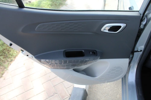 HYUNDAI GRAND I10 GL 1.2L PETROL 2024 MODEL YEAR SILVER COLOR
