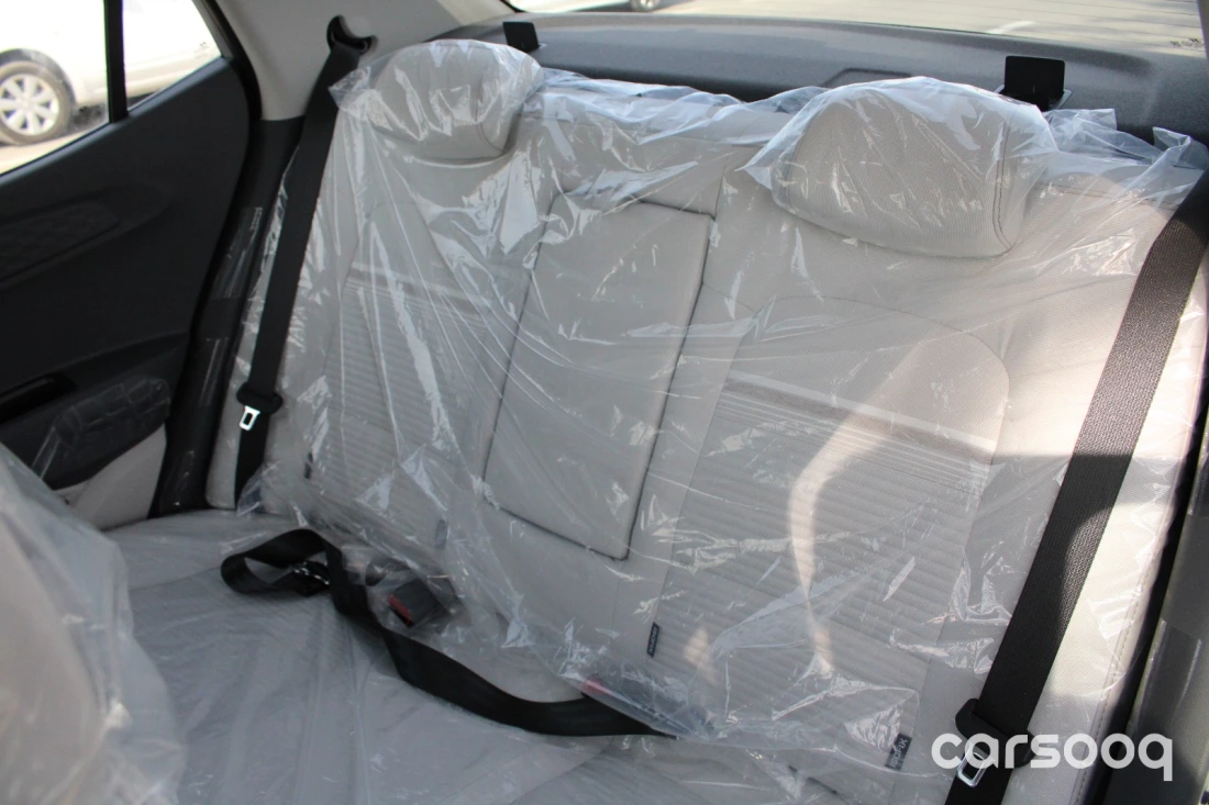 HYUNDAI GRAND I10 GL 1.2L PETROL 2024 MODEL YEAR SILVER COLOR For Export in Dubai - Photo 12