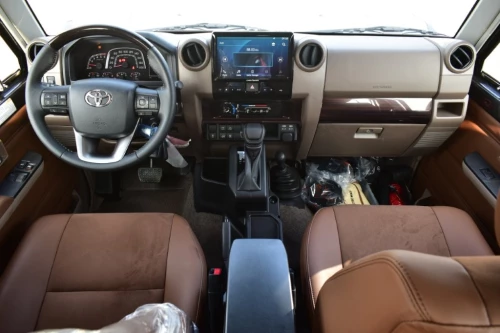TOYOTA LAND CRUISER 71 HARDTOP (LC71) 2025 MODEL YEAR SHORT WHEEL BASE S-DLX DIESEL A/T BLACK COLOR
