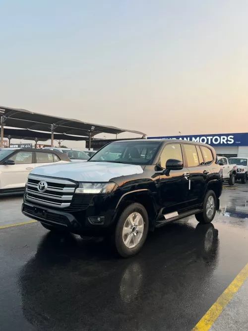 Toyota Land Cruiser VXR 3.5L Petrol 2025 Model Year Black Color Exterior 