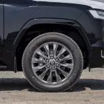 TOYOTA LAND CRUISER 300 VX 3.5L 2026 MODEL YEAR BLACK COLOR - Thumbnail 19
