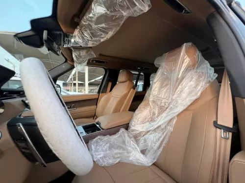 Land Rover Range Rover SE 3.0L Petrol 2025 Model Year Grey Color Exterior