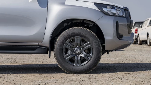 TOYOTA HILUX DC 2.4L 2026 MODEL YEAR SILVER COLOR