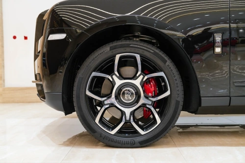Rolls-Royce Cullinan 6.7L Petrol 12 Cylinder 2023 Model Year Black Color Exterior 