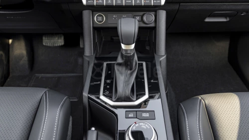 MITSUBISHI L200 SPORTERO DC 2.4L 2026 MODEL YEAR BLACK COLOR