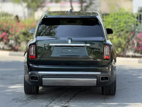 Rolls-Royce Cullinan 6.7L Petrol V12 2021 Model Year Green Color Exterior 
