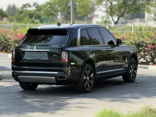 Rolls-Royce Cullinan 6.7L Petrol V12 2021 Model Year Green Color Exterior 